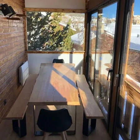 Chalet 8 Couchages A 100m Du Bas Des Pistes Et Commerces *